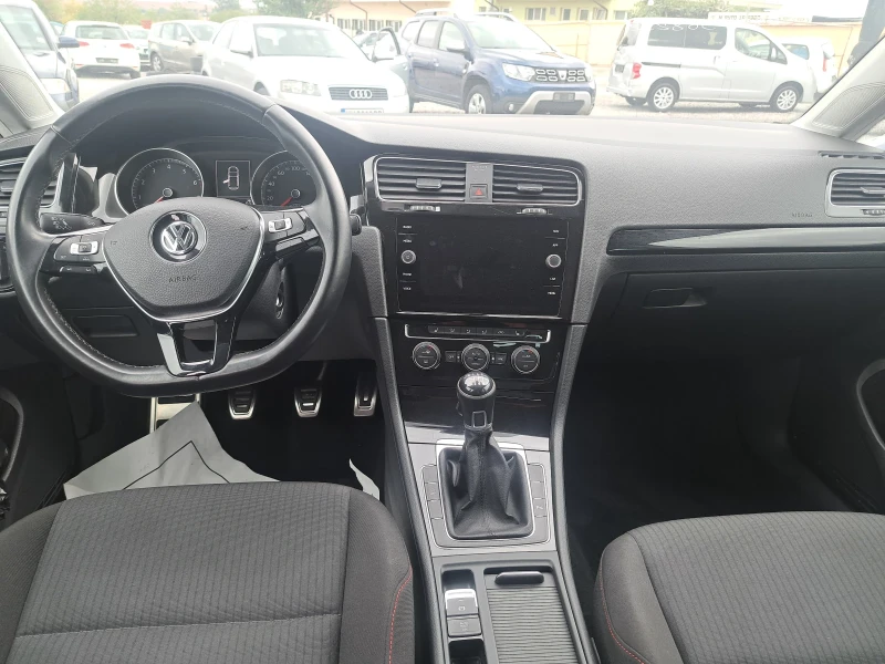 VW Golf 1.0 EURO6, снимка 7 - Автомобили и джипове - 51880405