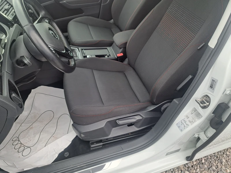 VW Golf 1.0 EURO6, снимка 9 - Автомобили и джипове - 51880405