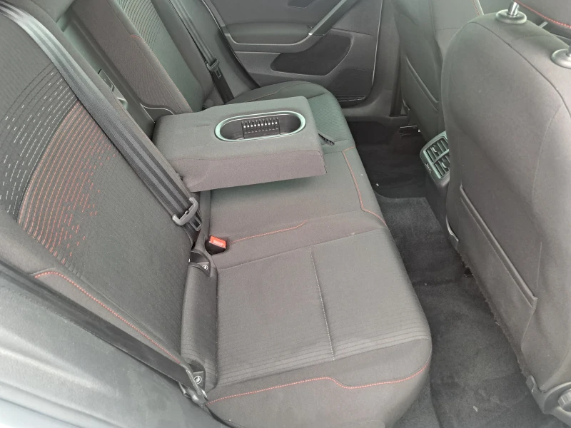 VW Golf 1.0 EURO6, снимка 8 - Автомобили и джипове - 51880405