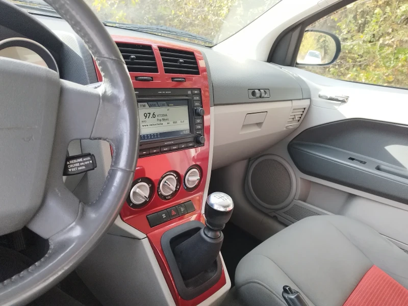 Dodge Caliber 2.0CRDI, снимка 15 - Автомобили и джипове - 52419492