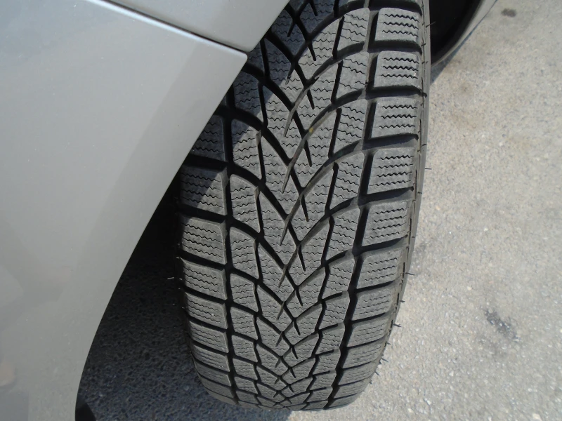 Ford Fiesta 1.4 ГАЗ, снимка 6 - Автомобили и джипове - 52681407