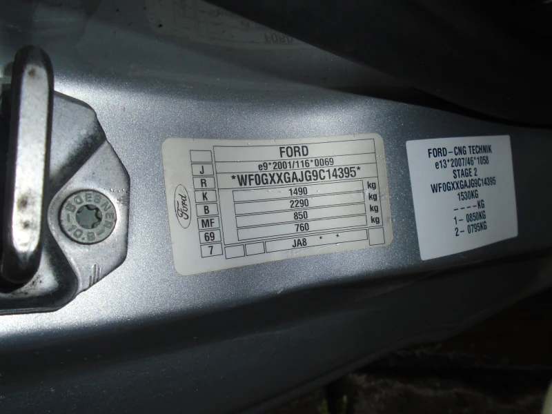 Ford Fiesta 1.4 ГАЗ, снимка 14 - Автомобили и джипове - 52681407