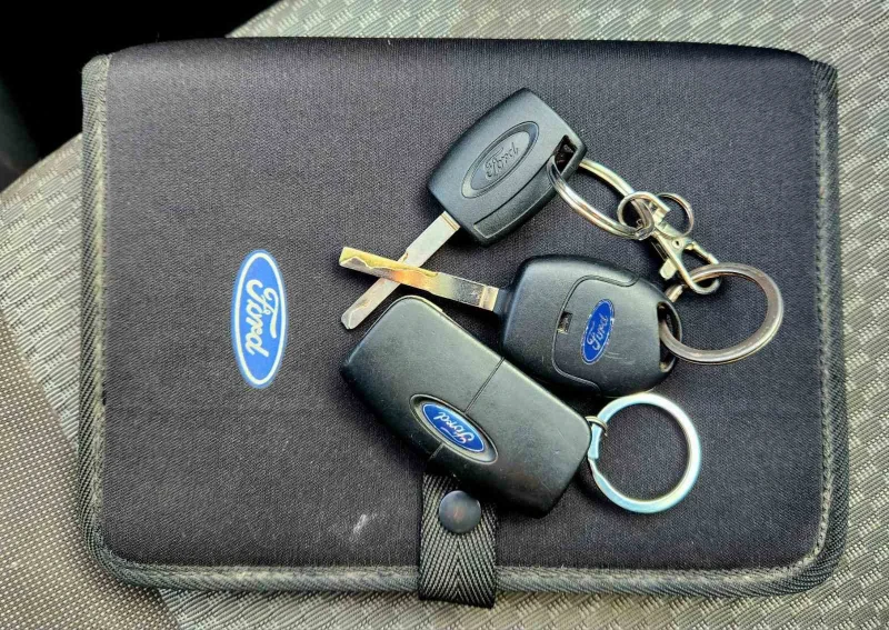 Ford Fusion, снимка 9 - Автомобили и джипове - 53177658