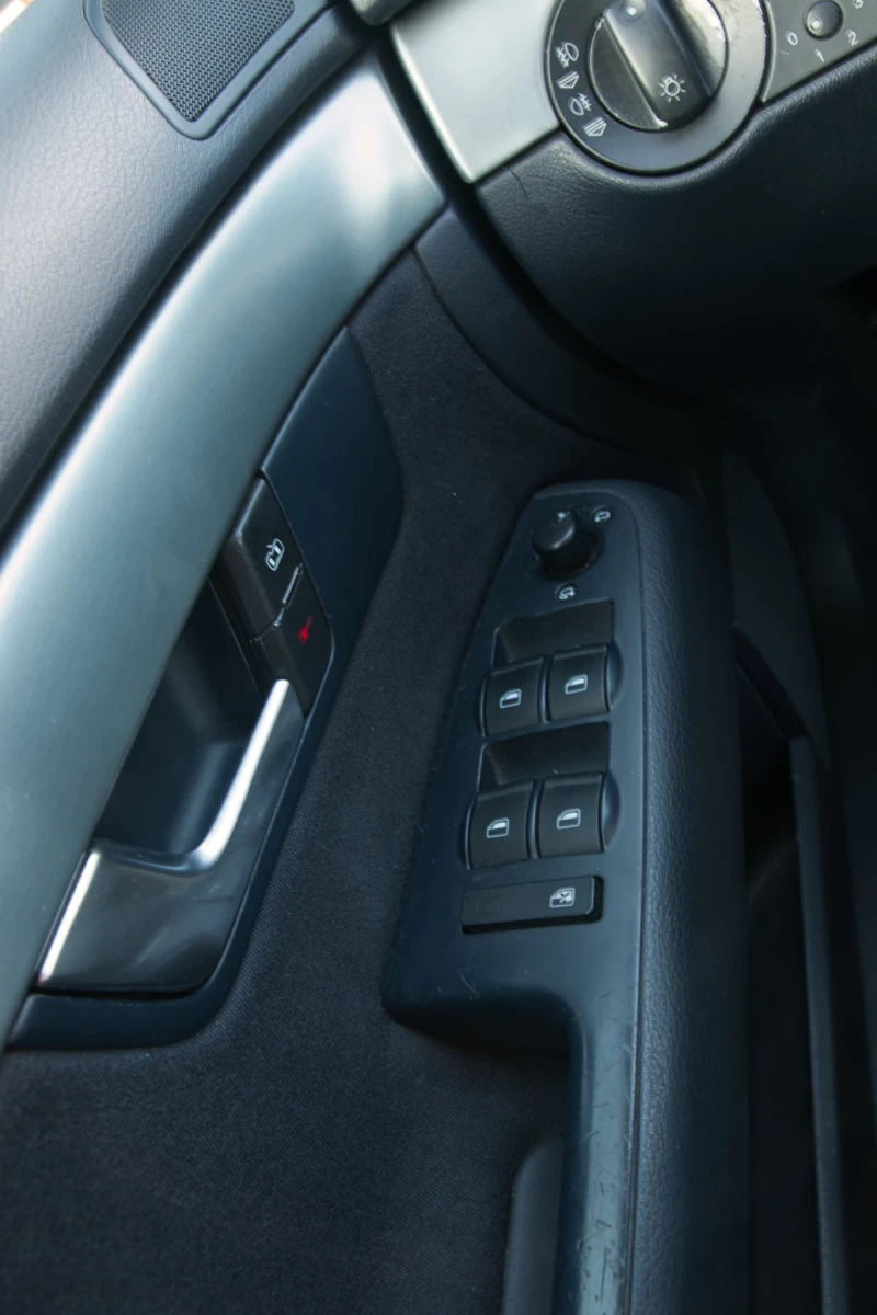 Audi A4, снимка 5 - Автомобили и джипове - 53341723