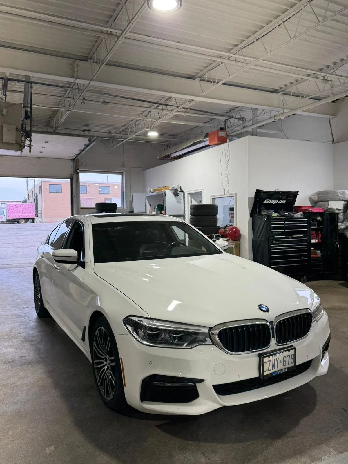 BMW 530  78000км , снимка 1