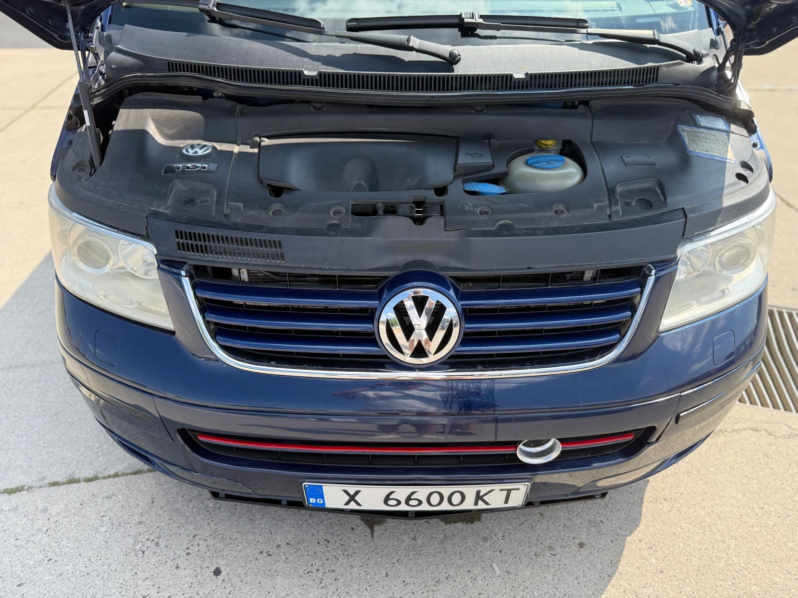 VW Multivan 2.5 TDI Автомат Перфектен - изображение 9
