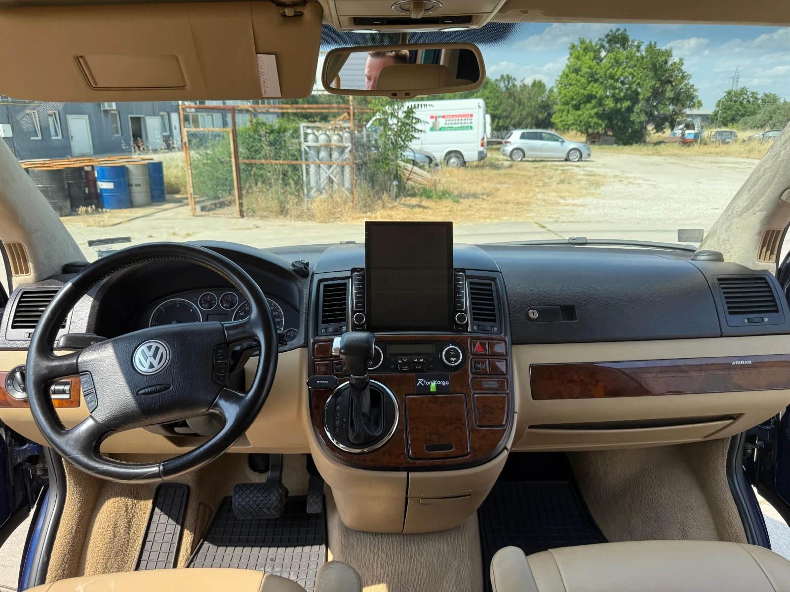 VW Multivan 2.5 TDI Автомат Перфектен - изображение 10