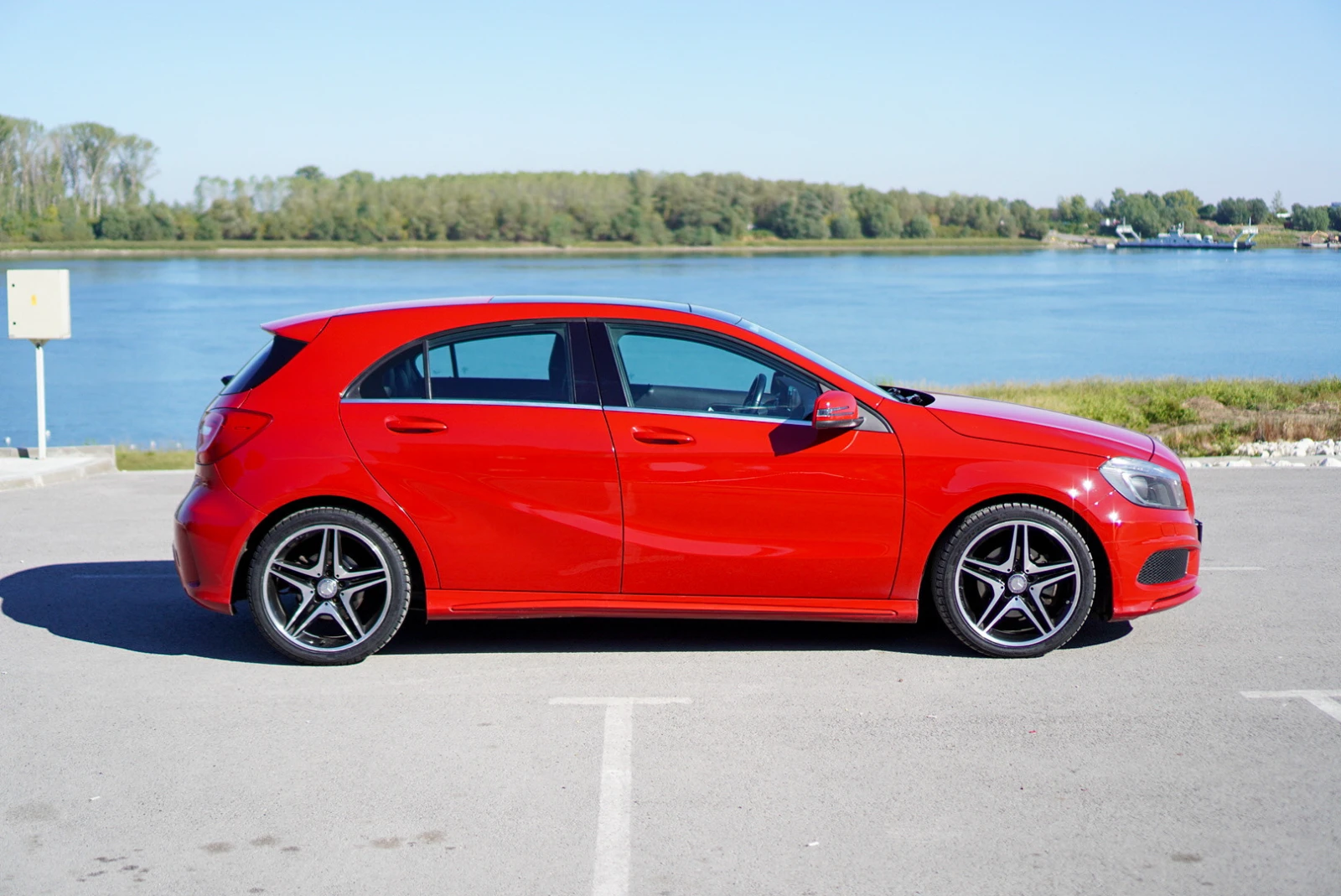Mercedes-Benz A 180 AMG PACK - изображение 3