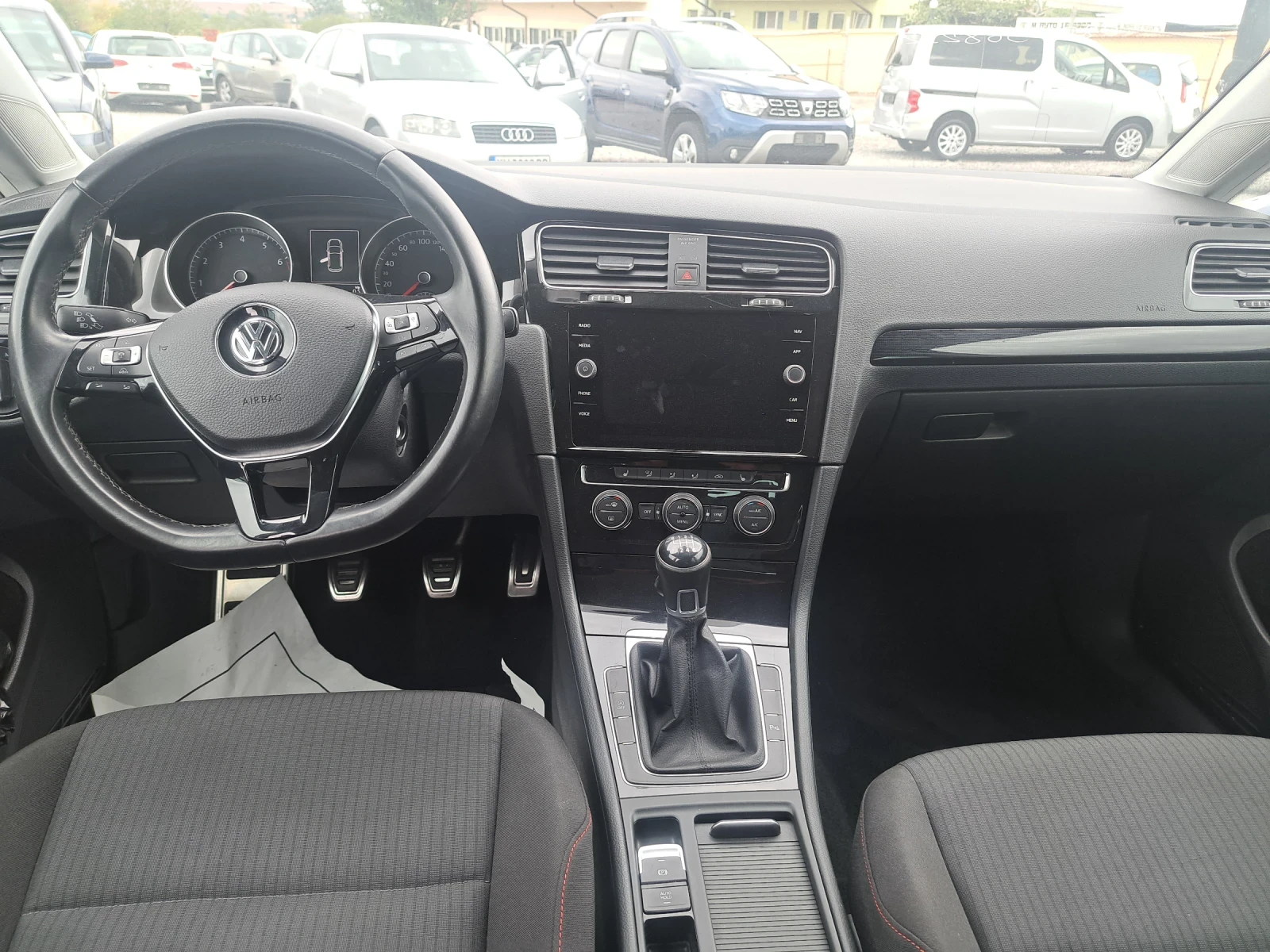 VW Golf 1.0 EURO6 - изображение 7