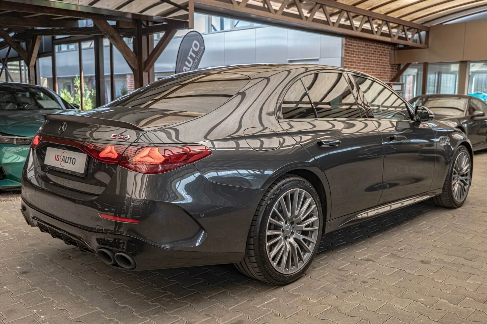 Mercedes-Benz E 53 AMG 4Matic+ /Premium/3D/Пано/Burmester/Камера 360/MBUX - изображение 5