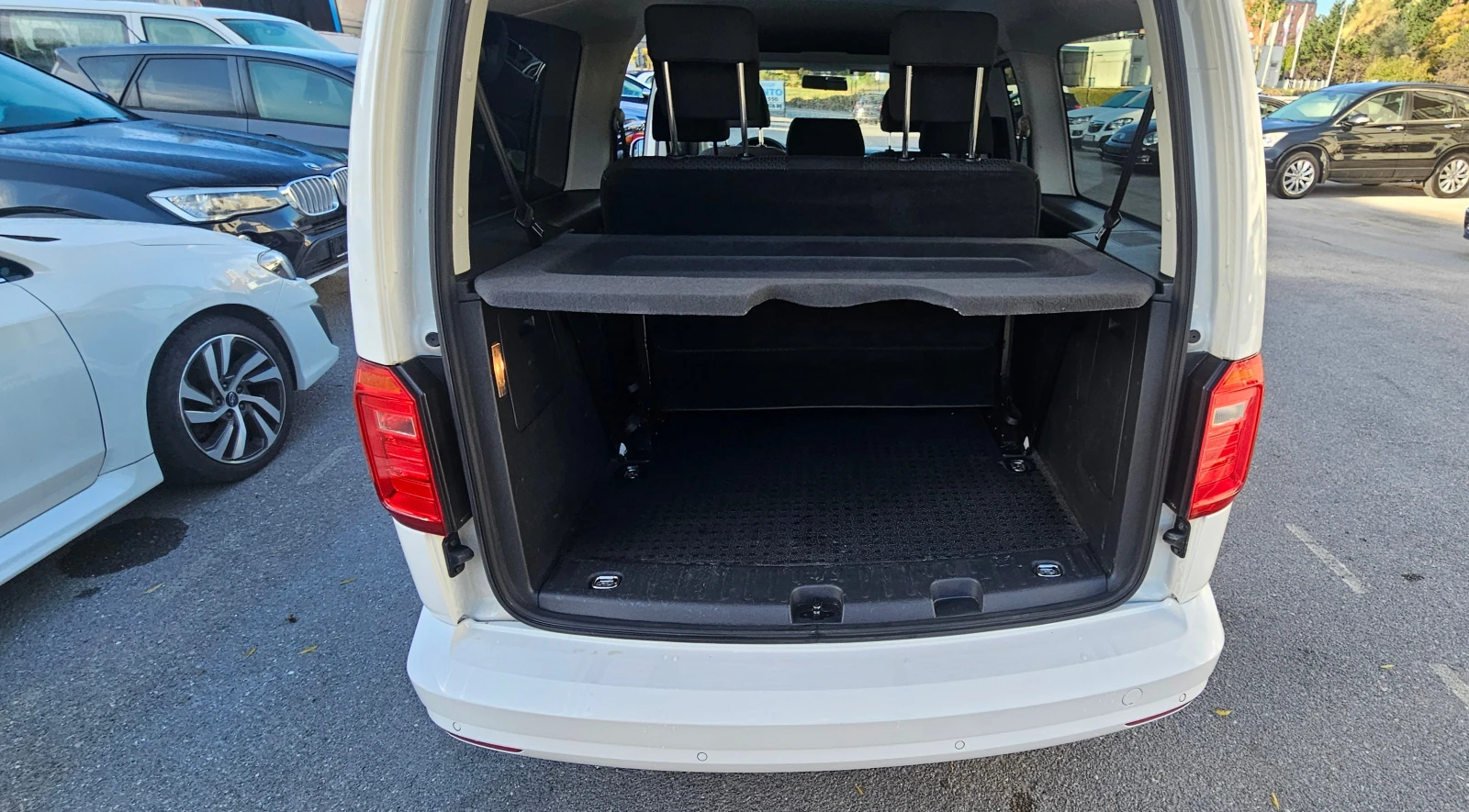 VW Caddy 2.0 TDI 4MOTION DSG Highline Maxi 7  | Mobile.bg   14