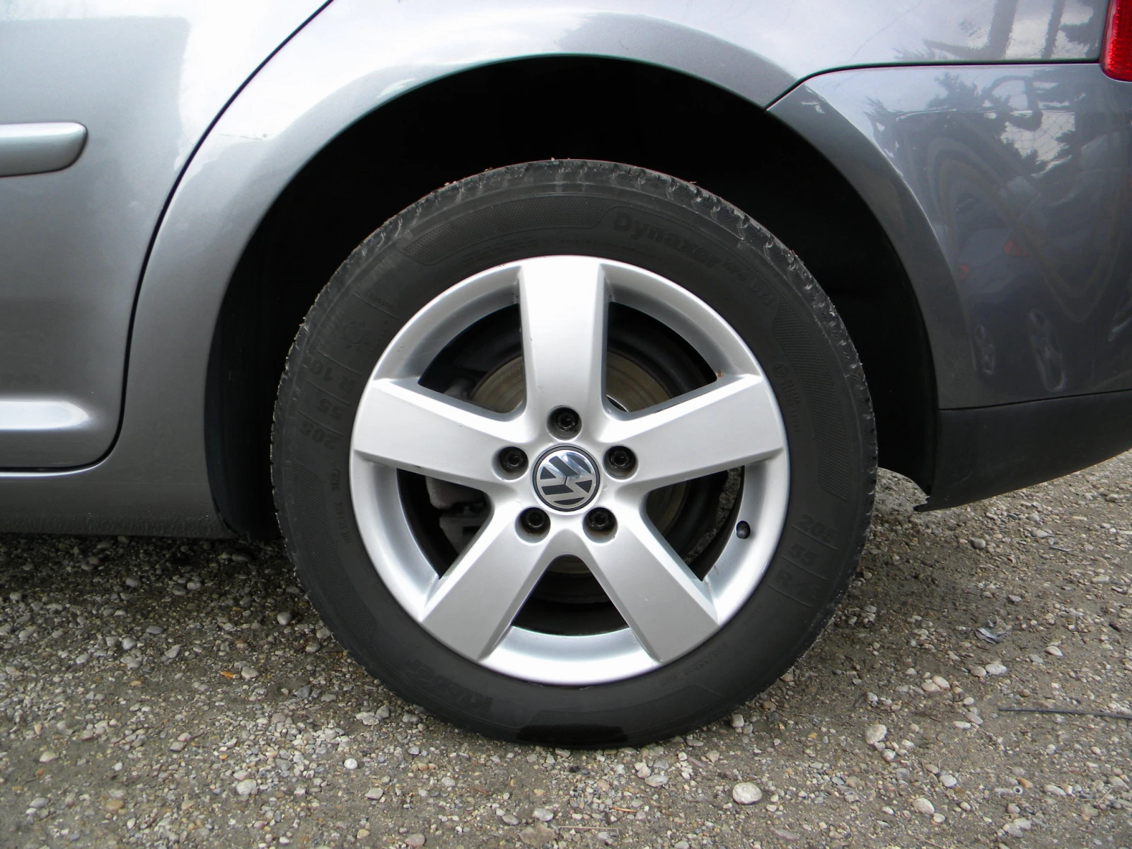 VW Touran 2.0TDI-6ck* 7места* EURO4, снимка 8 - Автомобили и джипове - 53737555