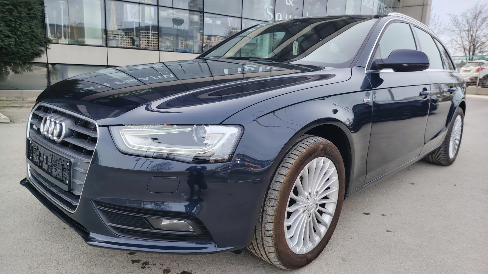 Audi A4 2.0S-LINE BIZNES PLUS, снимка 2 - Автомобили и джипове - 53780916