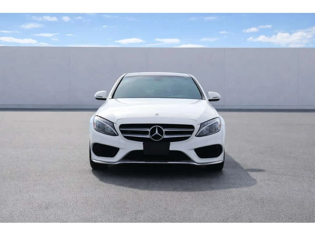 Mercedes-Benz C 300 * 4MATIC Sedan / WELL MAINTAINED / NO ACCIDENT * C, снимка 3 - Автомобили и джипове - 53801586