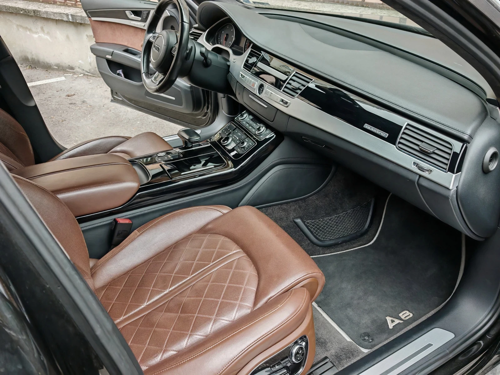 Audi A8 4.2 TDI - ПЪЛНА СЕРВИЗНА ИСТОРИЯ В АУДИ, снимка 10 - Автомобили и джипове - 53916493