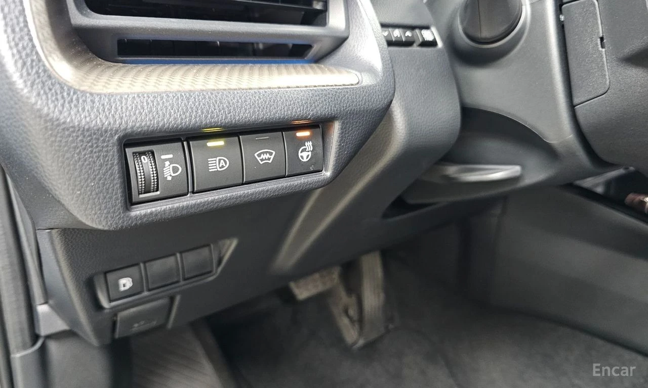 Toyota Prius * 2.0* XLE* КОЖА* ПОДГРЕВ* ОБДУХВАНЕ* ПАНОРАМА* КА, снимка 15 - Автомобили и джипове - 54446270
