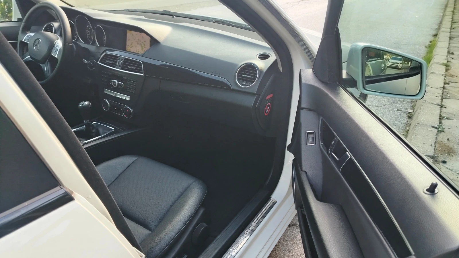 Mercedes-Benz C 180 CDI, снимка 13 - Автомобили и джипове - 54800084