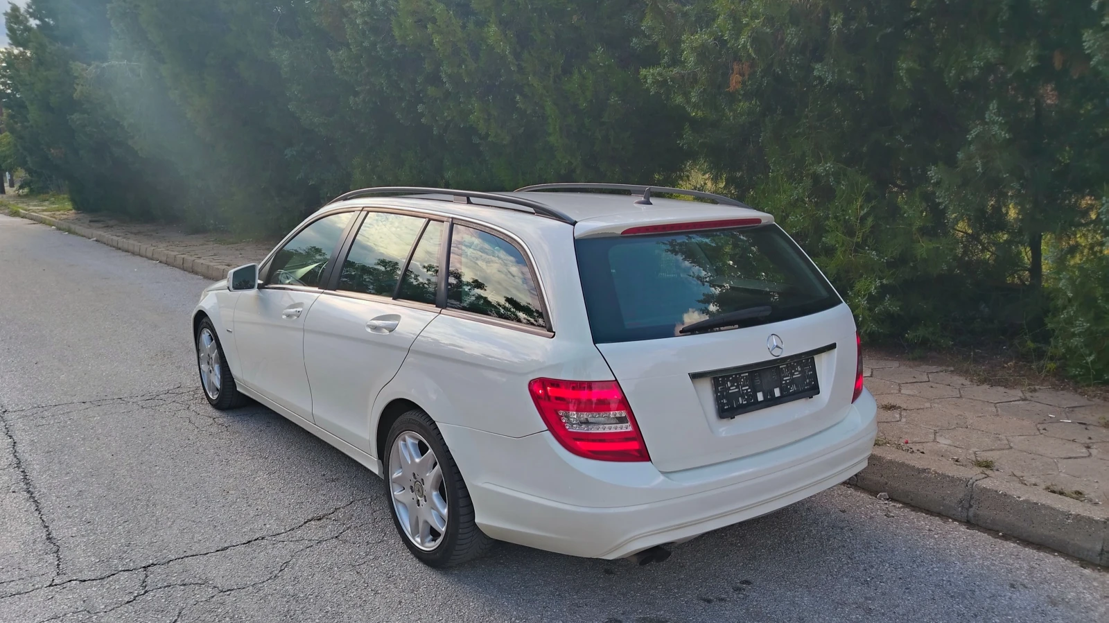 Mercedes-Benz C 180 CDI, снимка 4 - Автомобили и джипове - 54800084