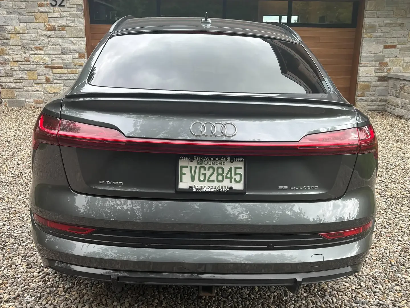 Audi E-Tron 55 QUATRO / ЦЕНА ДО БЪЛГАРИЯ , снимка 5 - Автомобили и джипове - 54825120