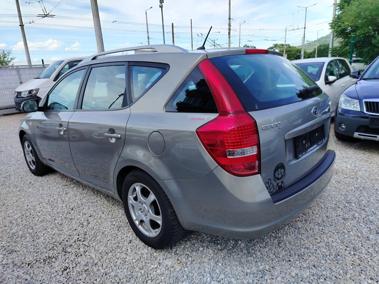 Kia Ceed 1.4i 143000km, снимка 5 - Автомобили и джипове - 54825334