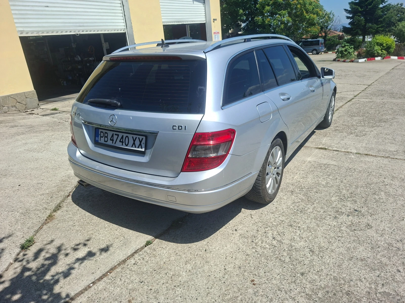 Mercedes-Benz C 220, снимка 3 - Автомобили и джипове - 55088708