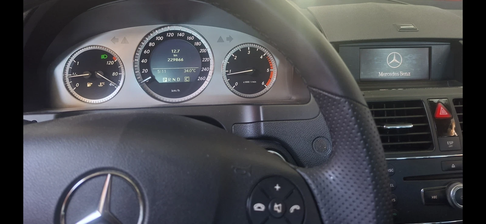 Mercedes-Benz C 220, снимка 9 - Автомобили и джипове - 55088708