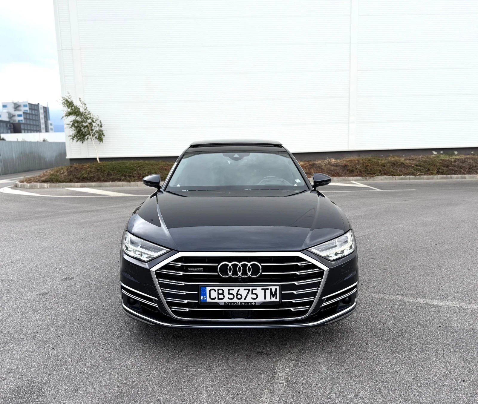 Audi A8 L QUATTRO* B&O* 3XTV* MATRIX* 360CAM* PANO* HUD* , снимка 2 - Автомобили и джипове - 56242393