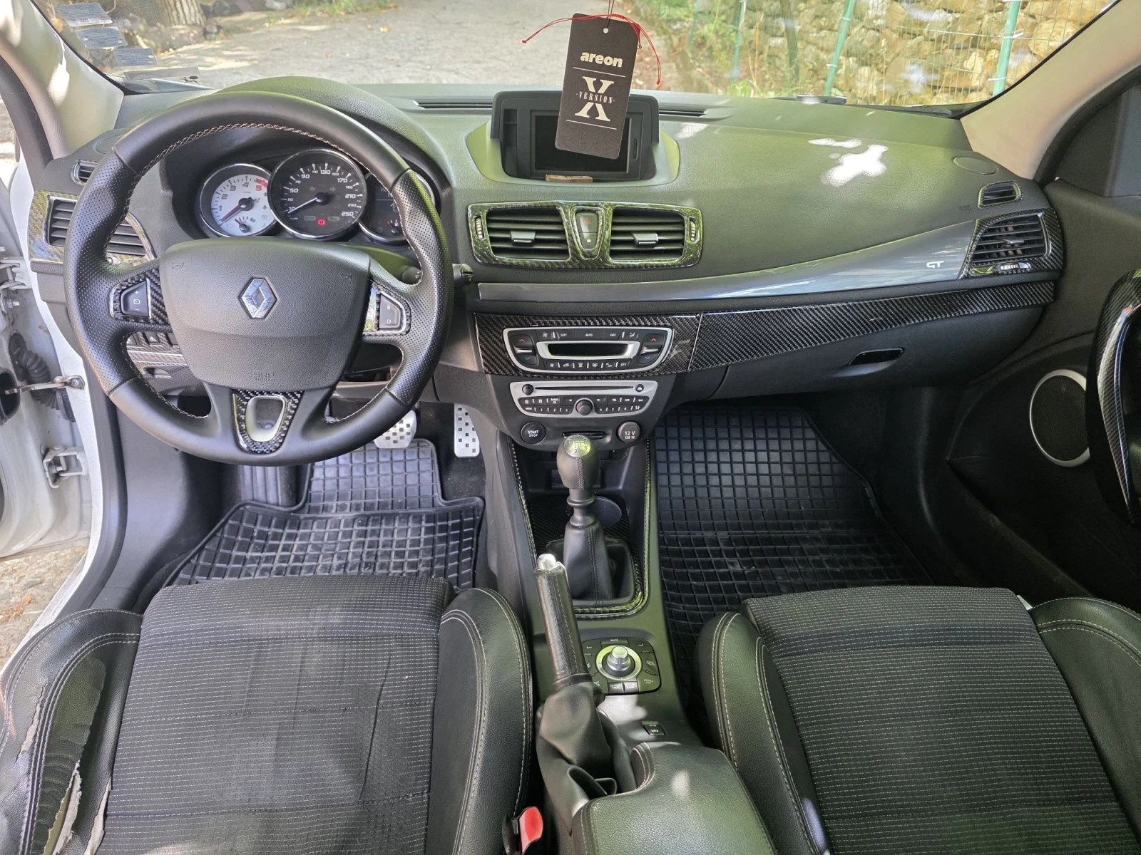 Renault Megane 3 GT, снимка 14 - Автомобили и джипове - 56470046