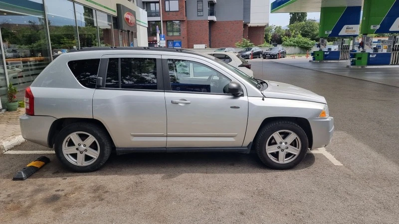 Jeep Compass Automatic , снимка 3 - Автомобили и джипове - 46336029