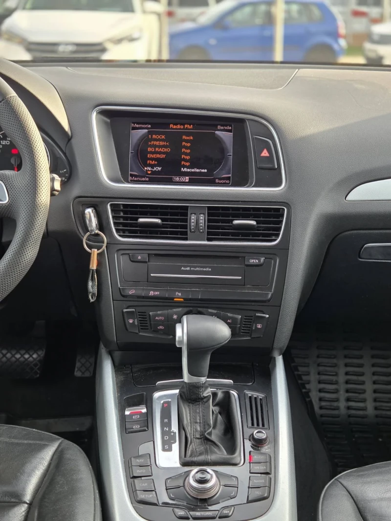 Audi Q5 2.0TDI* AUT* NAVI* FUL!!TOP* , снимка 7 - Автомобили и джипове - 51638811