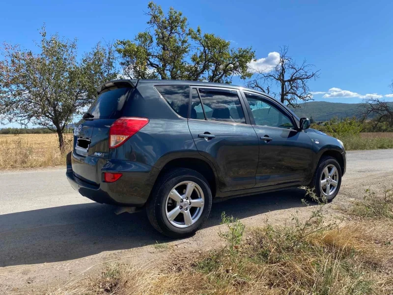 Toyota Rav4 2.2 D4D/136к.с., снимка 6 - Автомобили и джипове - 51823704