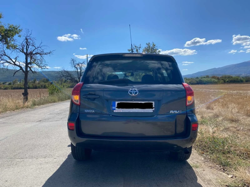 Toyota Rav4 2.2 D4D/136к.с., снимка 7 - Автомобили и джипове - 51823704