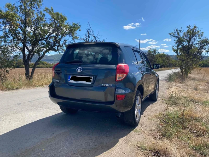 Toyota Rav4 2.2 D4D/136к.с., снимка 8 - Автомобили и джипове - 51823704