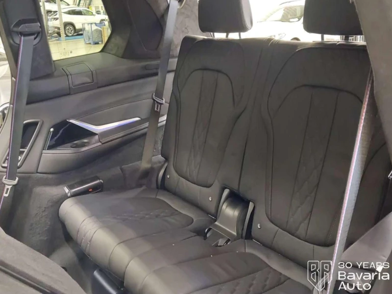 BMW X7 M60i xDrive Sportautomatic, снимка 10 - Автомобили и джипове - 53568065