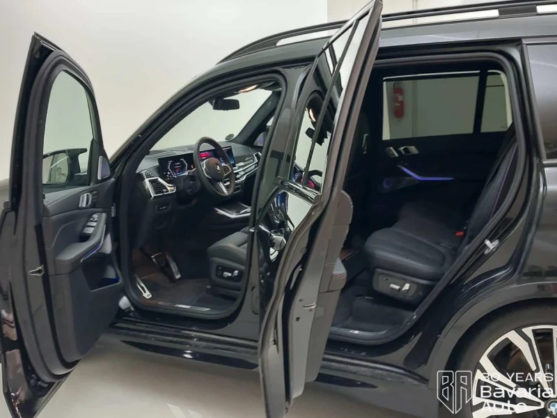 BMW X7 M60i xDrive Sportautomatic, снимка 5 - Автомобили и джипове - 53568065