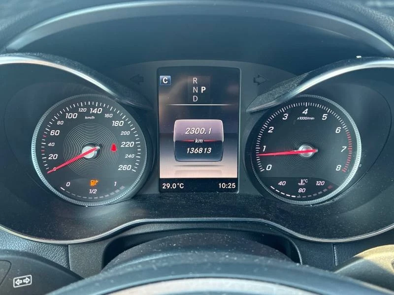 Mercedes-Benz GLC 300 * 4MATIC * КОМПЛЕКТ ГУМИ И ДЖАНТИ * 2 КЛЮЧА * PANO, снимка 10 - Автомобили и джипове - 55602386