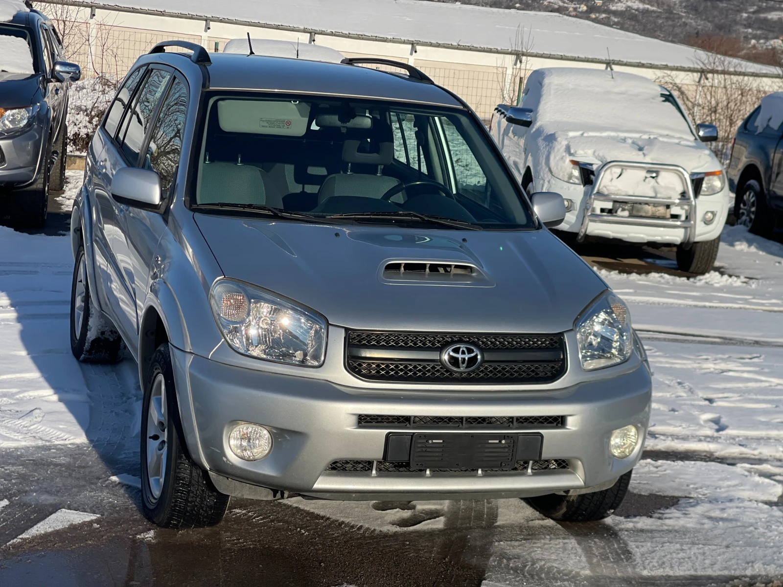 Toyota Rav4 2.0D-4D Facelift 4x4 - изображение 6