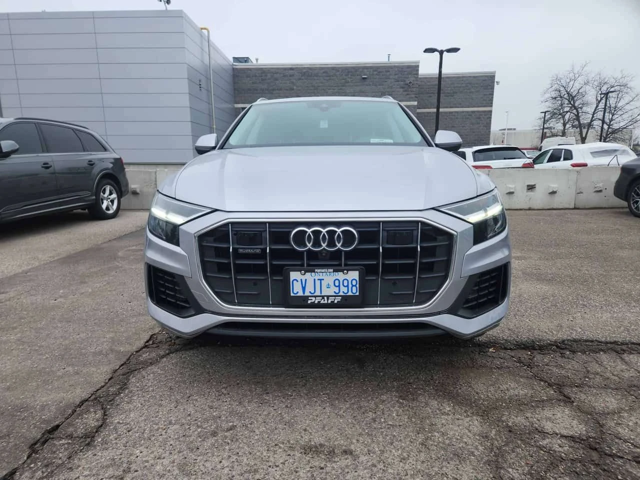 Audi Q8 * Progressiv * CARFAX * Дистроник * Обдухване * , снимка 6 - Автомобили и джипове - 54072753