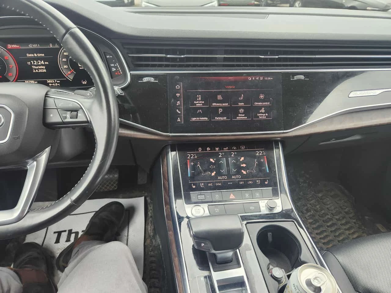 Audi Q8 * Progressiv * CARFAX * Дистроник * Обдухване * , снимка 9 - Автомобили и джипове - 54072753