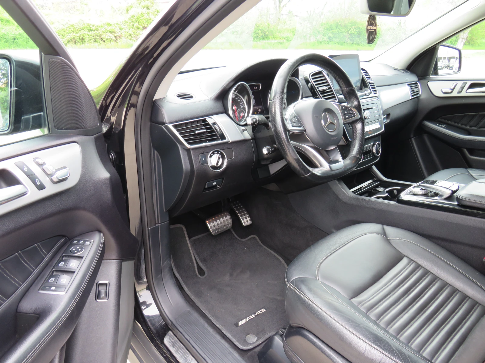 Mercedes-Benz GLE 350 * AMG PACK 9G РЕГИСТРИРАН* , снимка 9 - Автомобили и джипове - 54501385