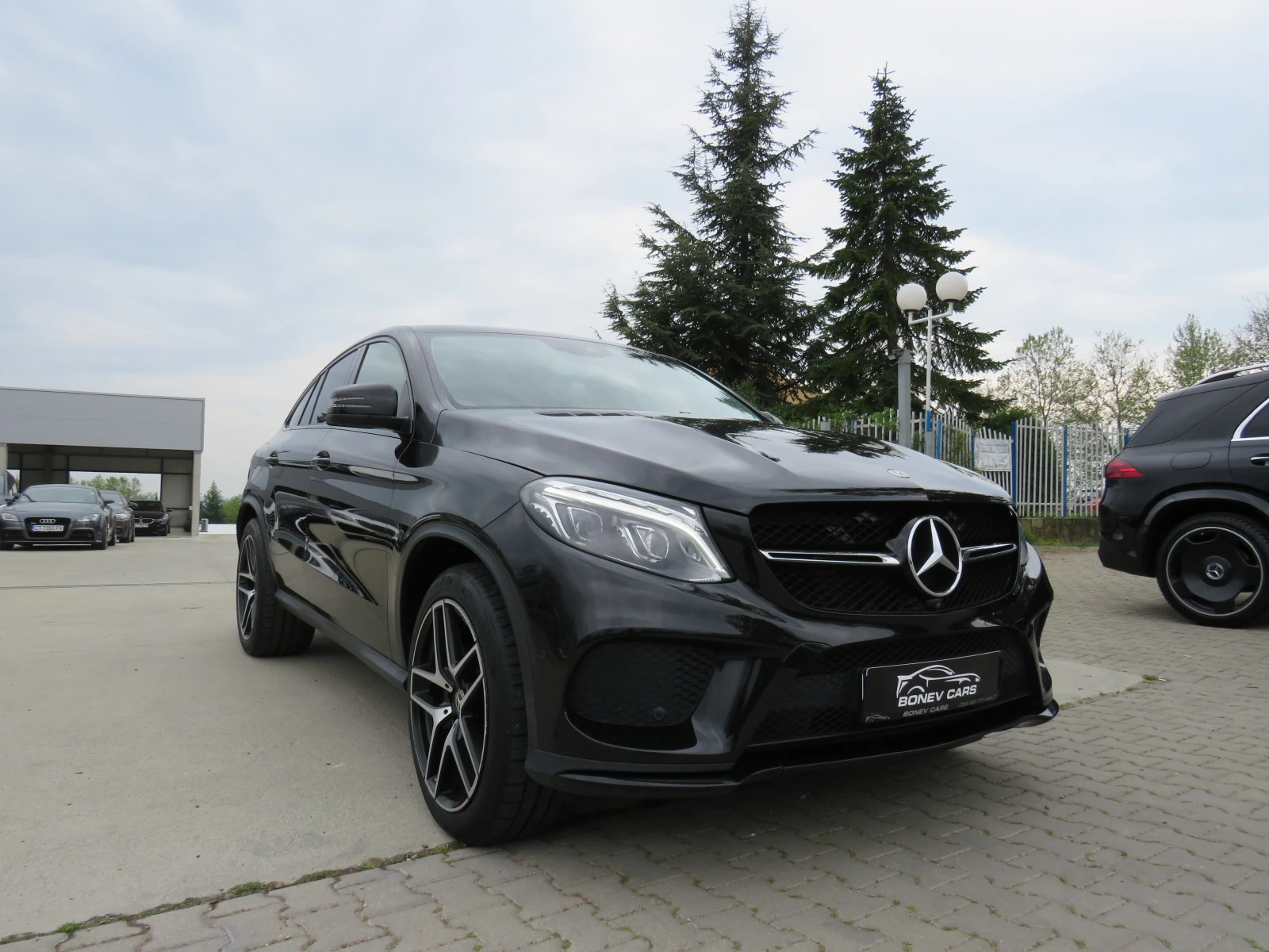 Mercedes-Benz GLE 350 * AMG PACK 9G РЕГИСТРИРАН* , снимка 3 - Автомобили и джипове - 54501385