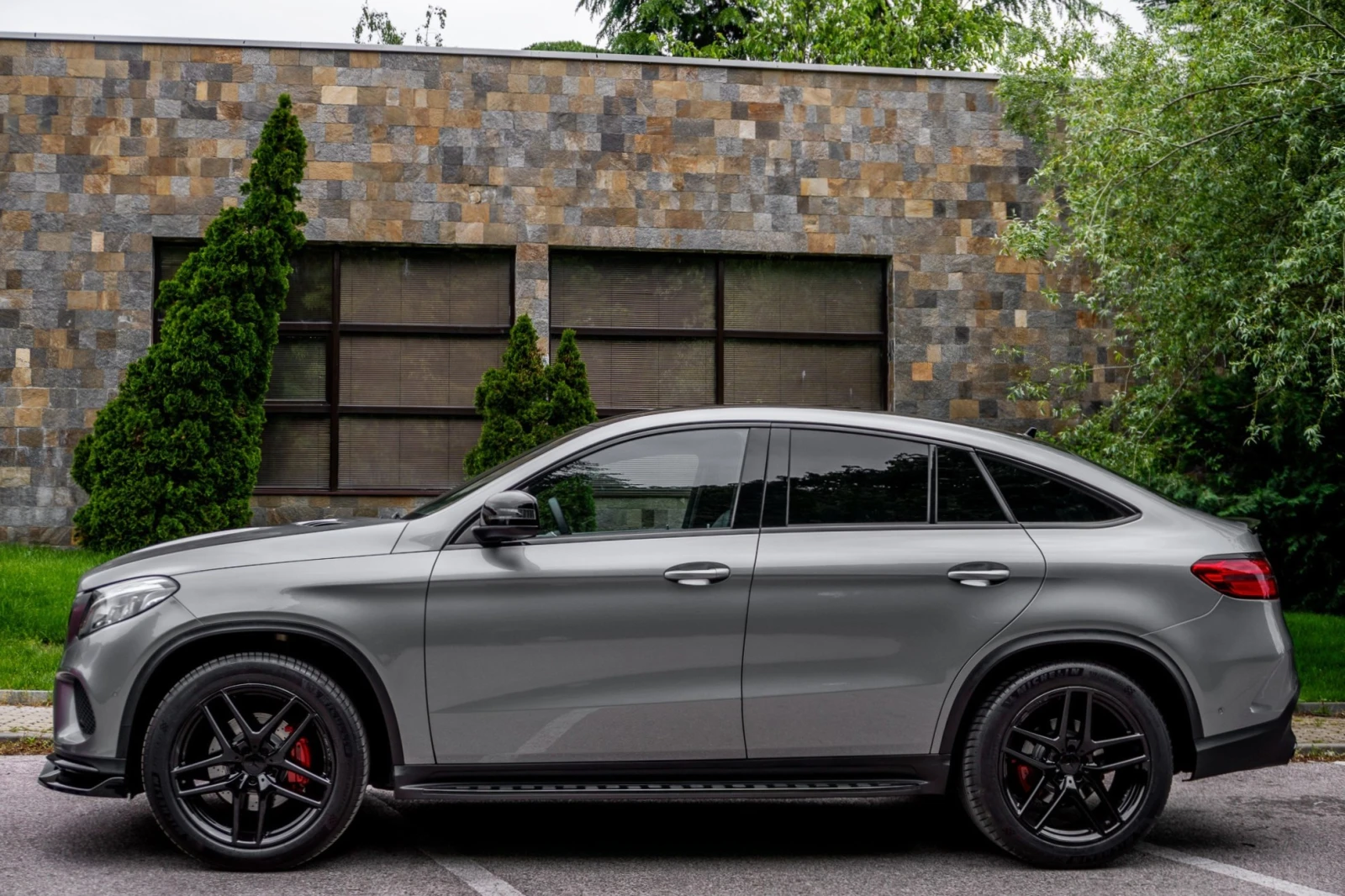 Mercedes-Benz GLE 350 d* 4MATIC* AMG PERFORMANCE* 3xTV* CARBON | Mobile.bg � ����������� 2