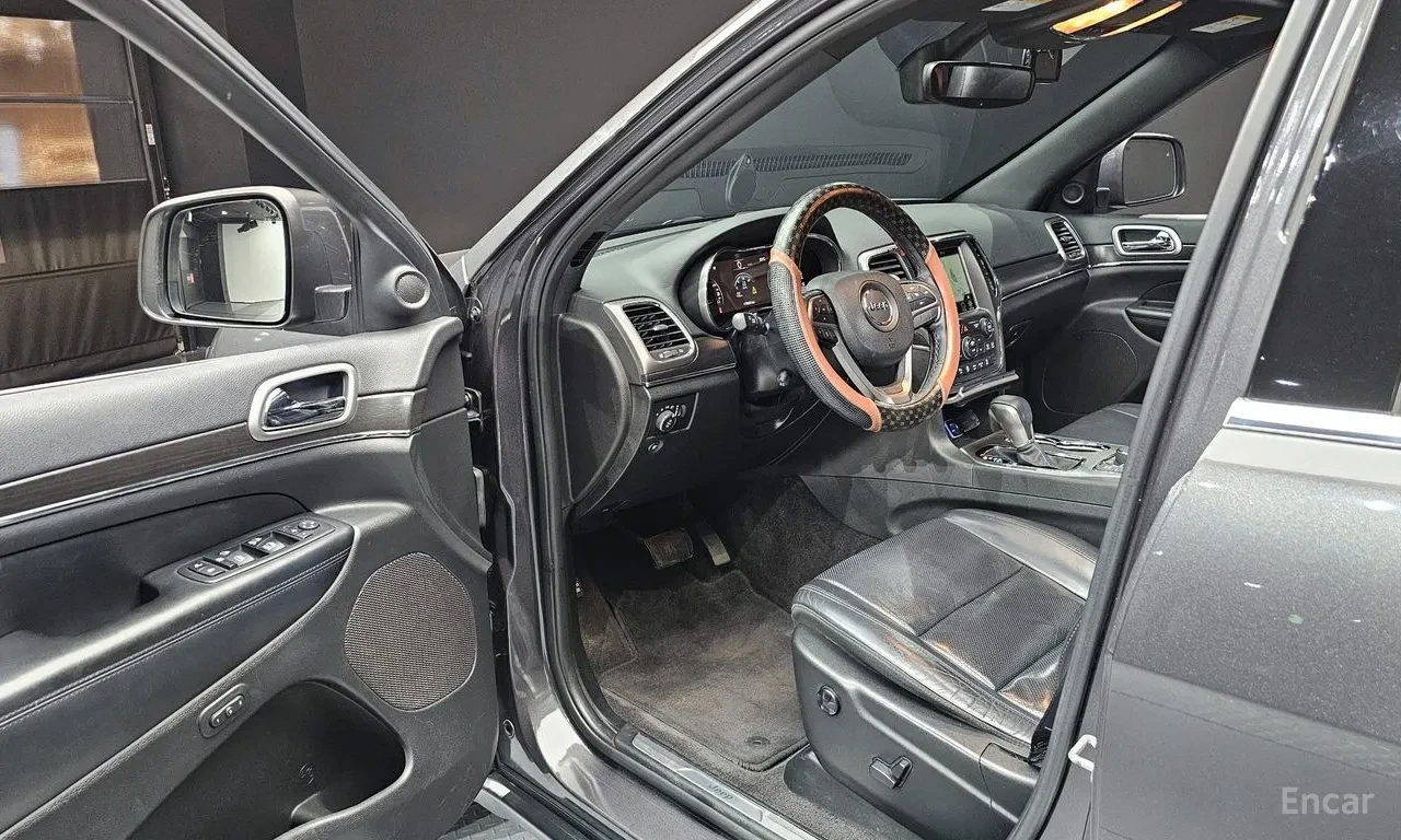 Jeep Grand cherokee 3.6 Limited, снимка 11 - Автомобили и джипове - 54709839