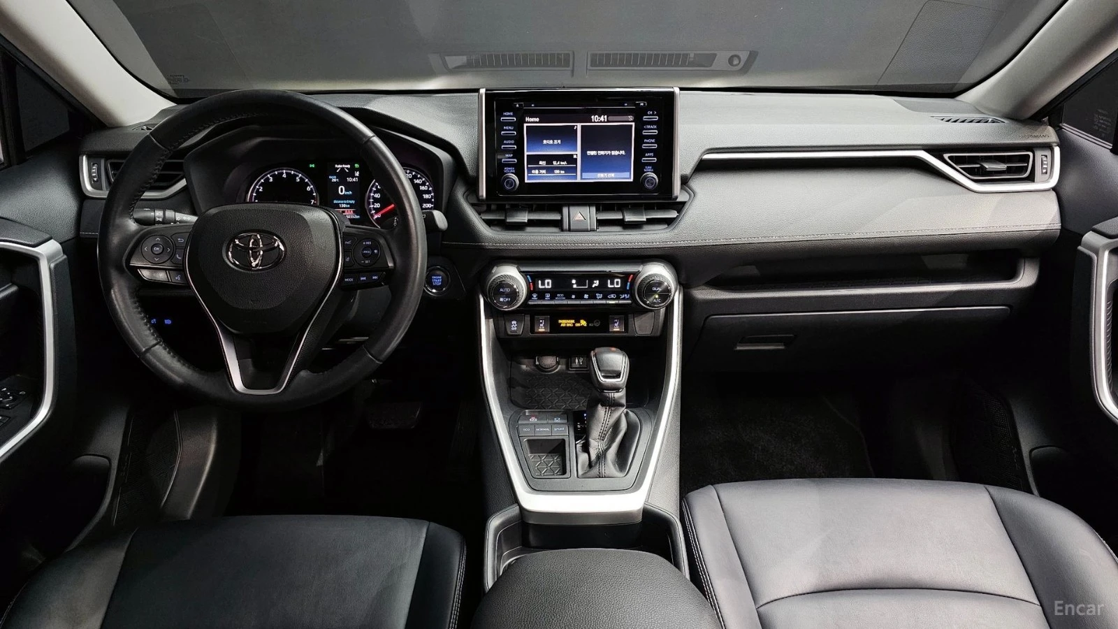 Toyota Rav4 * ПАНО* KEYLESS* Camera* ПОДГРЕВ* LED* , снимка 6 - Автомобили и джипове - 55625337