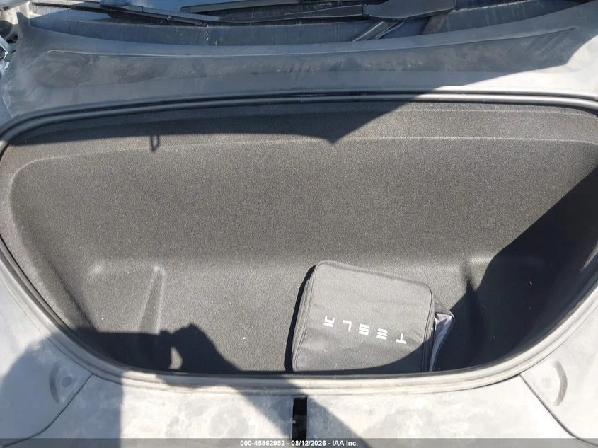 Tesla Model X Dual Motor All-Wheel Drive/Standard Range, снимка 10 - Автомобили и джипове - 55893730