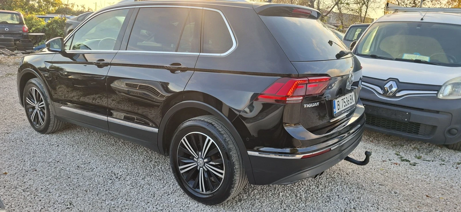 VW Tiguan 2.0TDI, снимка 4 - Автомобили и джипове - 56600218