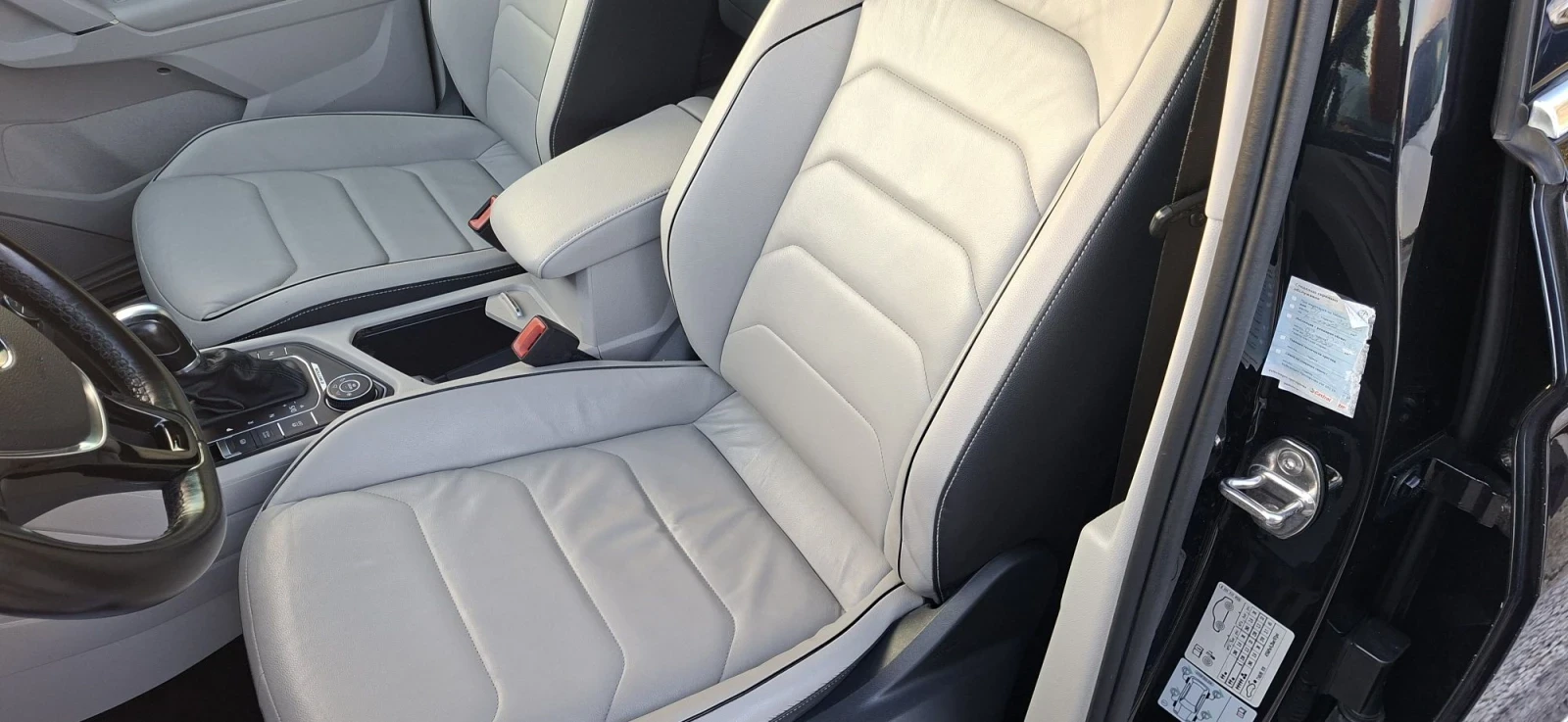 VW Tiguan 2.0TDI, снимка 8 - Автомобили и джипове - 56600218