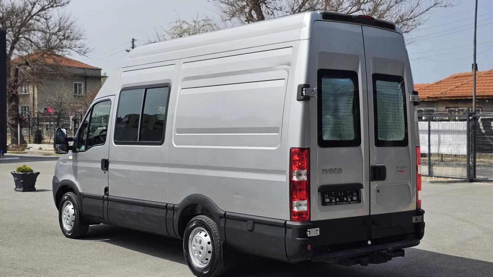 Iveco Daily 35S18 3.0D 6SP CH-СОБСТВЕН ХОД-ТОП СЪСТ-ЛИЗИНГ, снимка 4 - Бусове и автобуси - 54219022