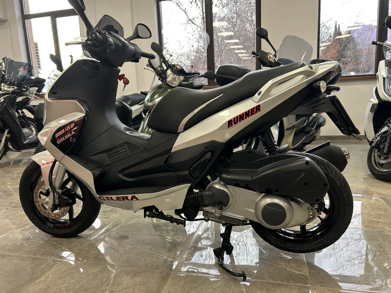 Gilera Runner 125i - изображение 7