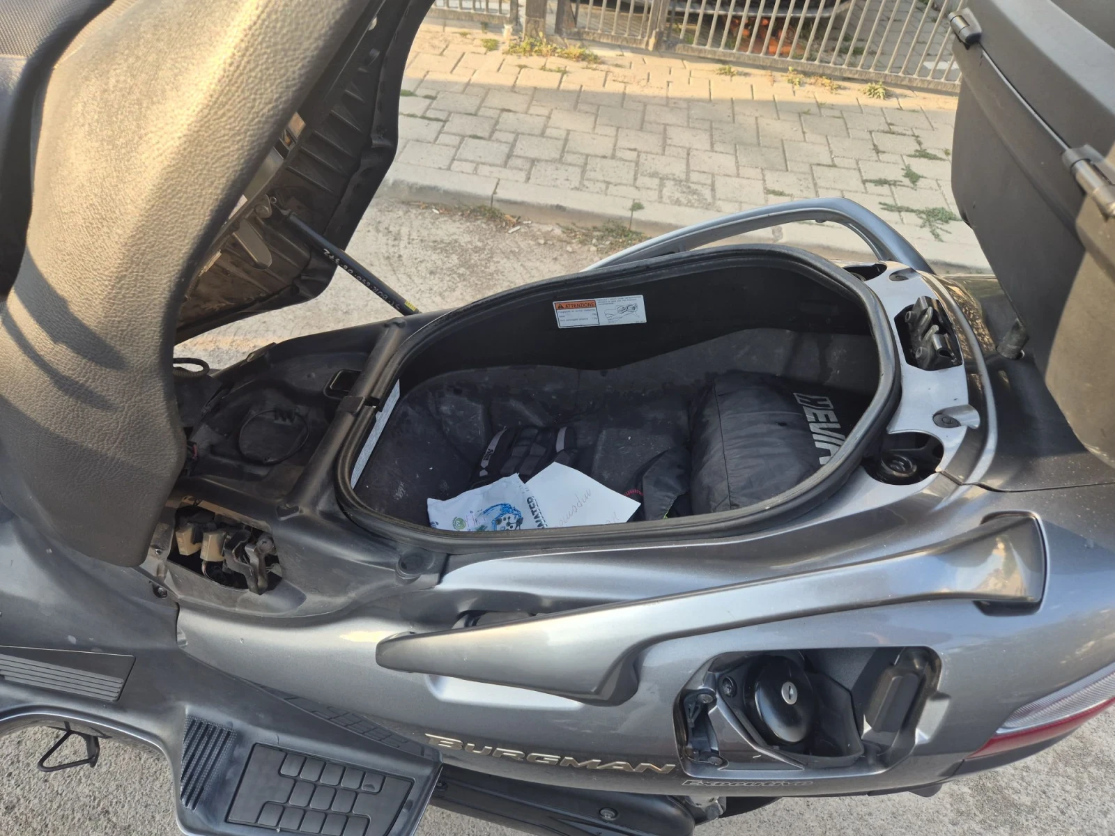 Suzuki Burgman 650 Executive ABS, снимка 10 - Мотоциклети и мототехника - 55804921
